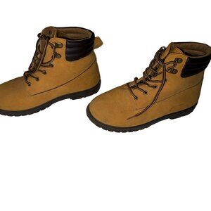 Size 5 Women's Tan Boots